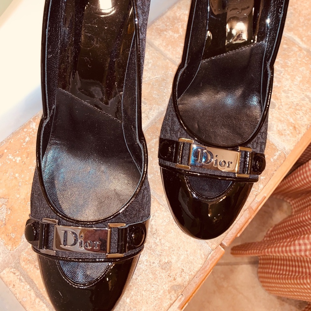 Classic, timeless DIOR pumps